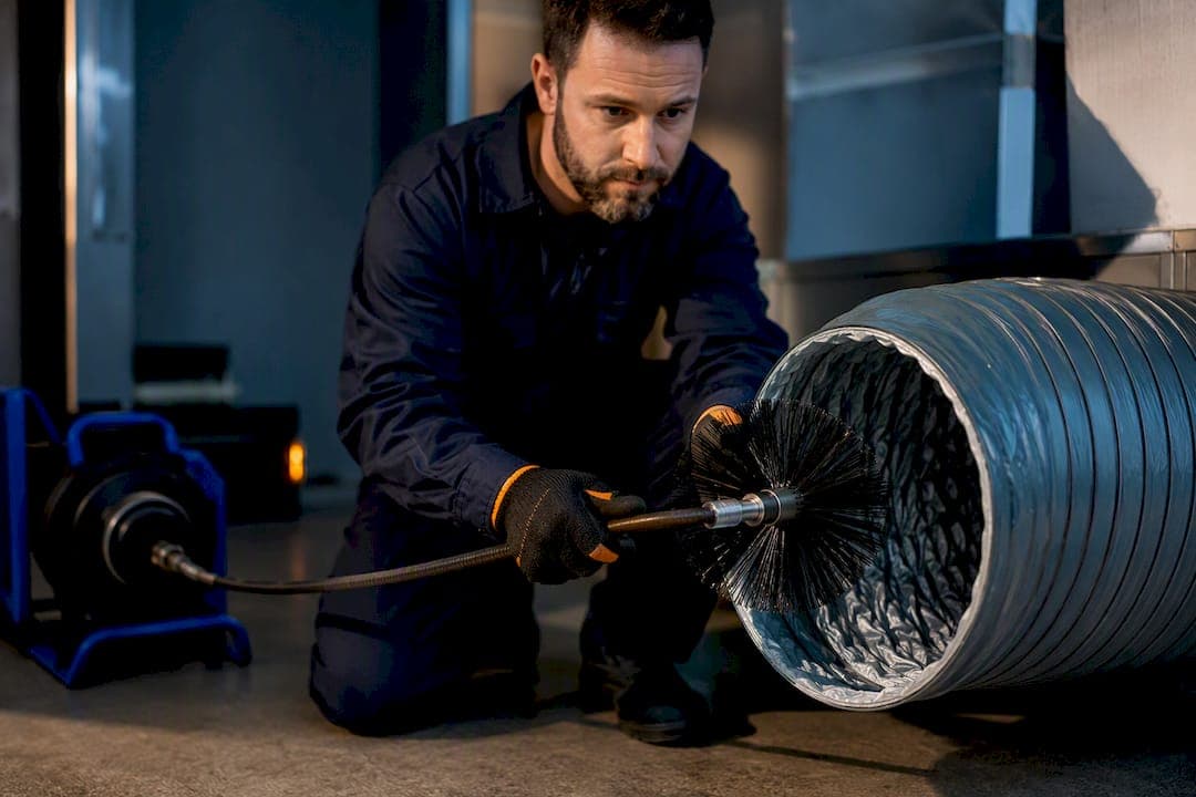 Inspect First: Homeowners Prevent Rotary Brush Damage to Flexible Ducts